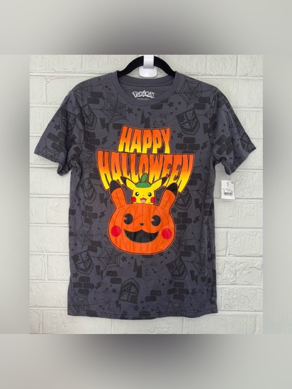 NEW POKÉMON happy Halloween boys shirt sz XL ✨